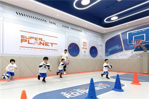 云岩区杨惠街道惠龙社区关工委开展儿童趣味闯关活动(图1)